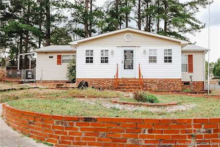 10 Londontown Dr Spring Lake, NC 28390