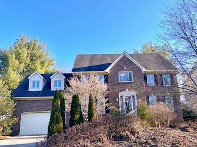4712 Scenicview Rd Lexington, KY 40514