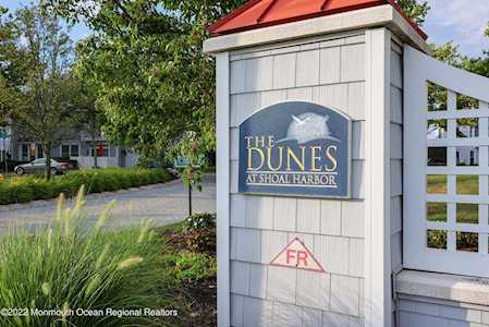94 Golden Eye Ln Port Monmouth, NJ 07758