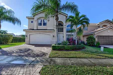 8560 Woodgrove Harbor Lane Boynton Beach, FL 33473