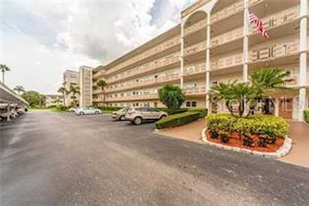 5603 N 80th St N #403 St. Petersburg, FL 33709