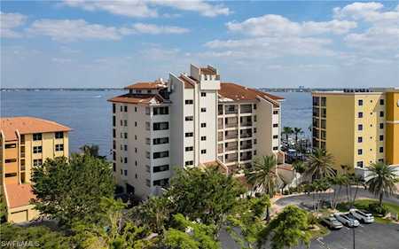 4019 SE 20th Place #203 Cape Coral, FL 33904