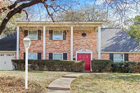 1313 Briarwood Boulevard Arlington, TX 76013