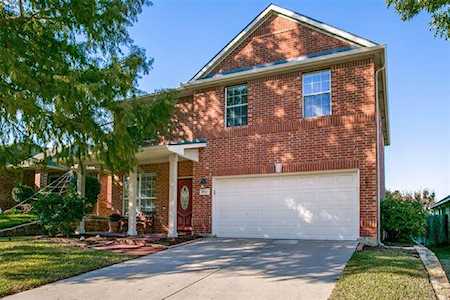 3621 Silverio Trail Bedford, TX 76021