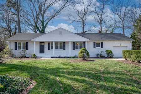 1400 Delray Ct Virginia Beach, VA 23455
