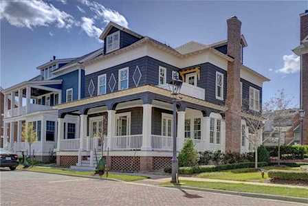 4044 Harlow St Virginia Beach, VA 23451