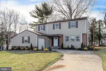 16 Dartmouth Rd Cherry Hill, NJ 08034