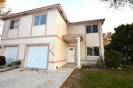 6290 NW 2nd St Margate, FL 33063