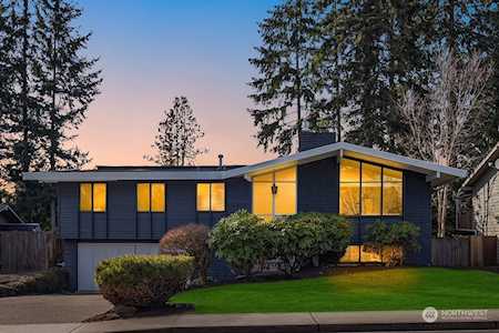 1433 180th Ave NE Bellevue, WA 98008