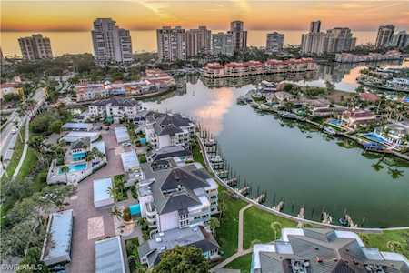 305 Park Shore Dr #2-213 Naples, FL 34103