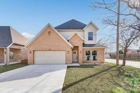 100 Hackberry Lane Roanoke, TX 76262