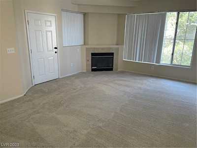7103 S Durango Dr #312 Las Vegas, NV 89113