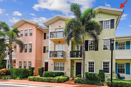 1032 E Heritage Club Circle Delray Beach, FL 33483