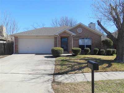7019 Stetter Drive Arlington, TX 76001