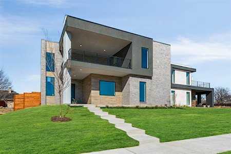 8324 Fairview Drive Frisco, TX 75033