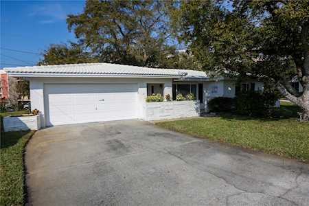 9582 141st St Seminole, FL 33776
