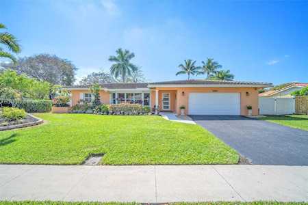 5900 SW 17th Ct Plantation, FL 33317