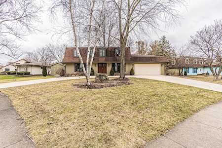 1109 Candlenut Dr Naperville, IL 60540