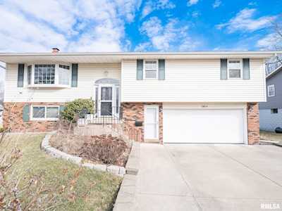 7504 N Piccadilly Place Peoria, IL 61614