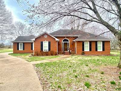 112 Apache Ct Hendersonville, TN 37075