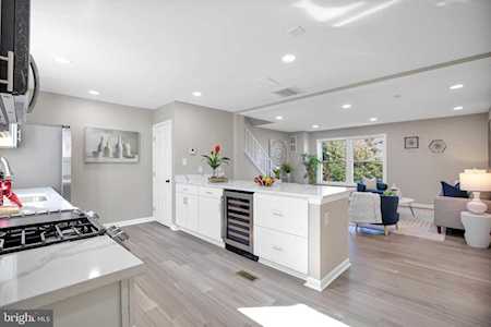 2950 Sycamore St Alexandria, VA 22305