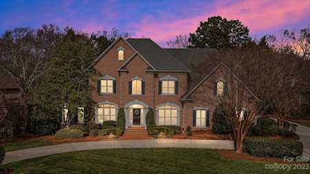 14704 Jockeys Ridge Dr Charlotte, NC 28277