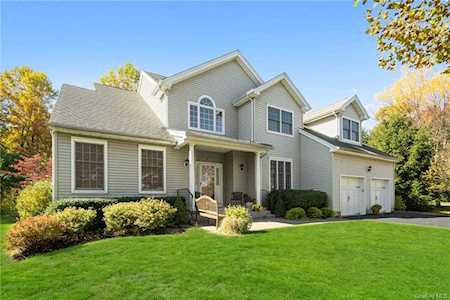 2 Vista Drive Baldwin Place, NY 10505