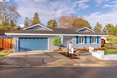 985 Riesling Dr Pleasanton, CA 94566
