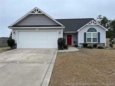 317 Yellowfoot Dr Raeford, NC 28376