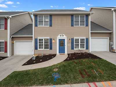 5010 Country Cottage Roanoke, VA 24018