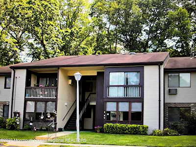 154 Cross Slope Ct #D Manalapan, NJ 07726