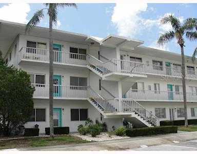 8080 112 St N #302 Seminole, FL 33772
