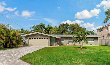 1674 Brookside Blvd Largo, FL 33770