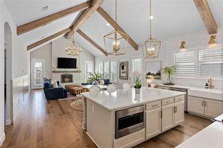 813 Landmark Drive Aledo, TX 76008