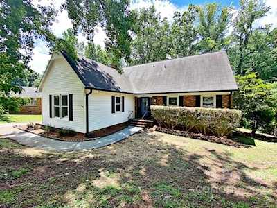 501 Jasin Dr Gastonia, NC 28054