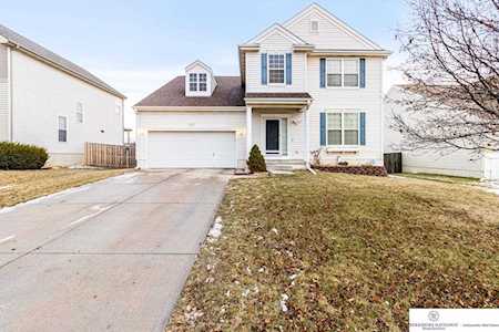 2207 Quartz Dr Papillion, NE 68046