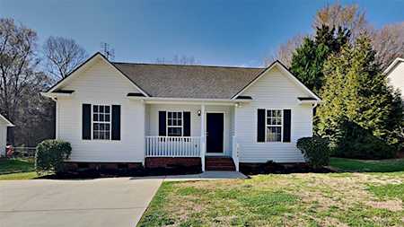 748 Golden Bell Dr Rock Hill, SC 29732
