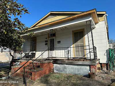 901 Walnut Street Wilmington, NC 28401