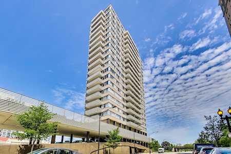 5601 N Sheridan Rd #21E Chicago, IL 60660