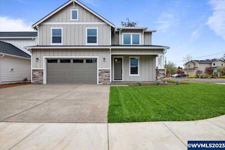 4996 Rankin Ct Salem, OR 97306
