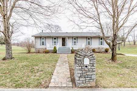 2022 Longview Dr Georgetown, KY 40324