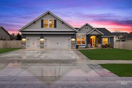 2509 E Snocreek Dr. Eagle, ID 83616