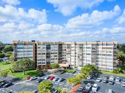 1000 Saint Charles Pl #407 Pembroke Pines, FL 33026