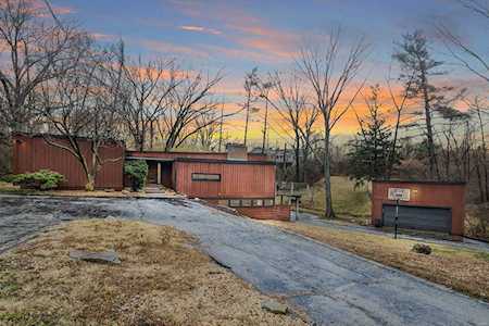 60 Brook Mill Ln Town And Country, MO 63017