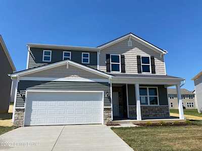 322 Vildana Ct Shelbyville, KY 40065