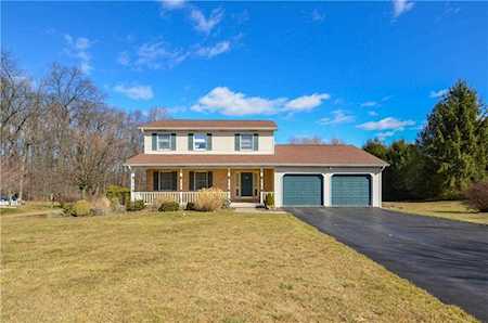 4543 Richard Terrace Walnutport, PA 18088