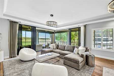 2538 Marquesa Royale Ln #5-102 Naples, FL 34109