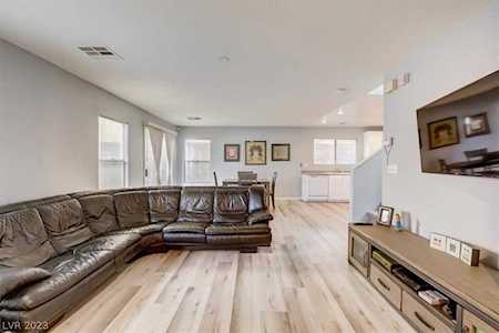 693 Porchtown Ave Las Vegas, NV 89183