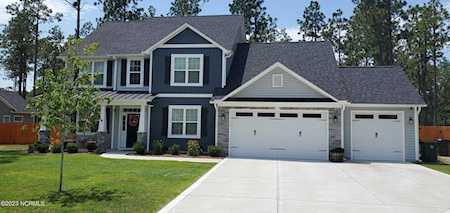 213 Thistleberry Drive Aberdeen, NC 28315