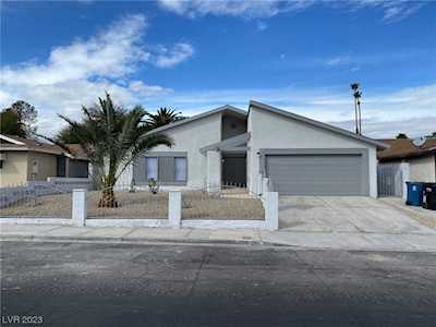 3919 Clear View Dr Las Vegas, NV 89121